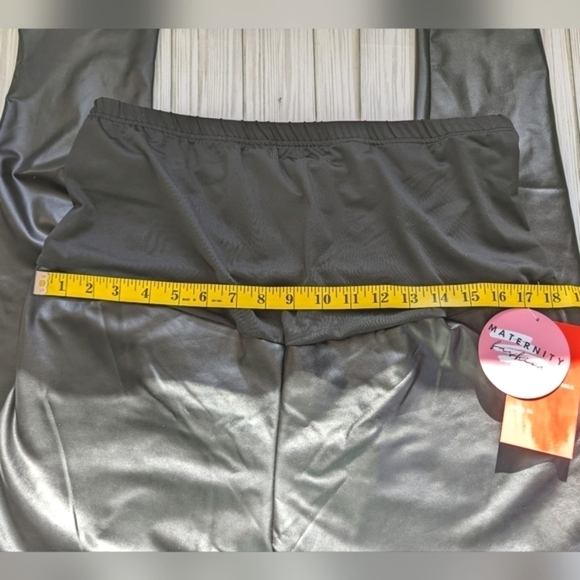 Patent Faux Leather Maternity Leggings with Full Panel in Black Size XL NWT - Picture 7 of 10